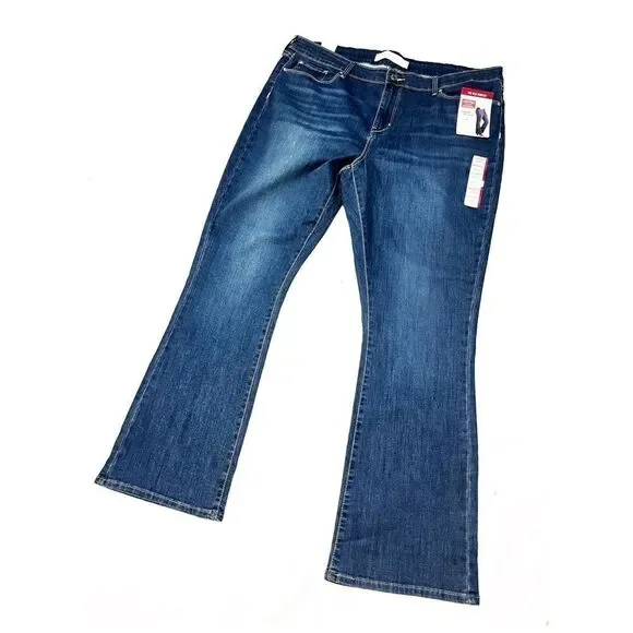 NWT Levi Strauss Jeans - Picture 1 of 5